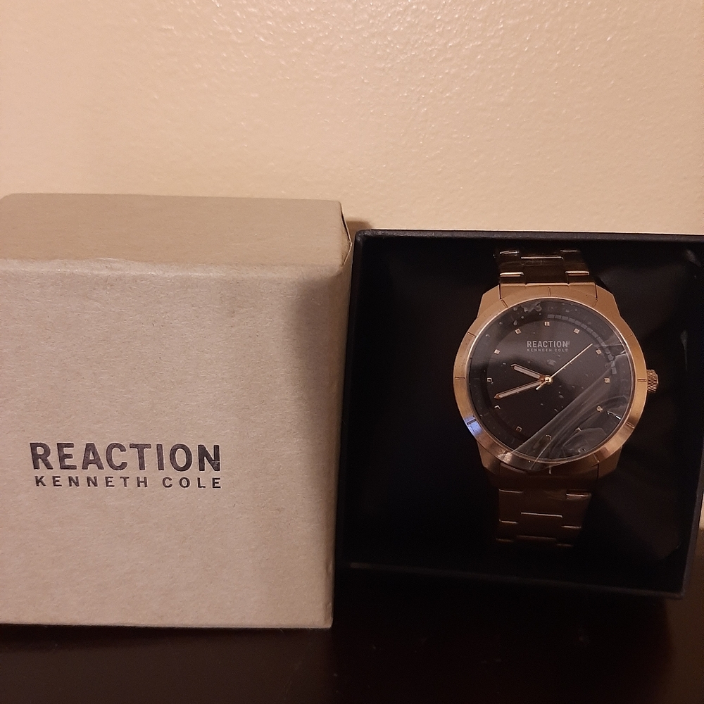 Kenneth Cole Reaction Watch - Picture 2 of 5